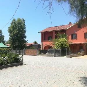 Homestay Ila In Fiera, Rome